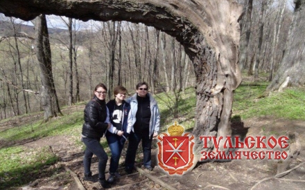 Тульское землячество высадило молодые деревья в музее - усадьбе «Дворяниново»