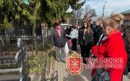 Экскурсия по Всесвятскому кладбищу